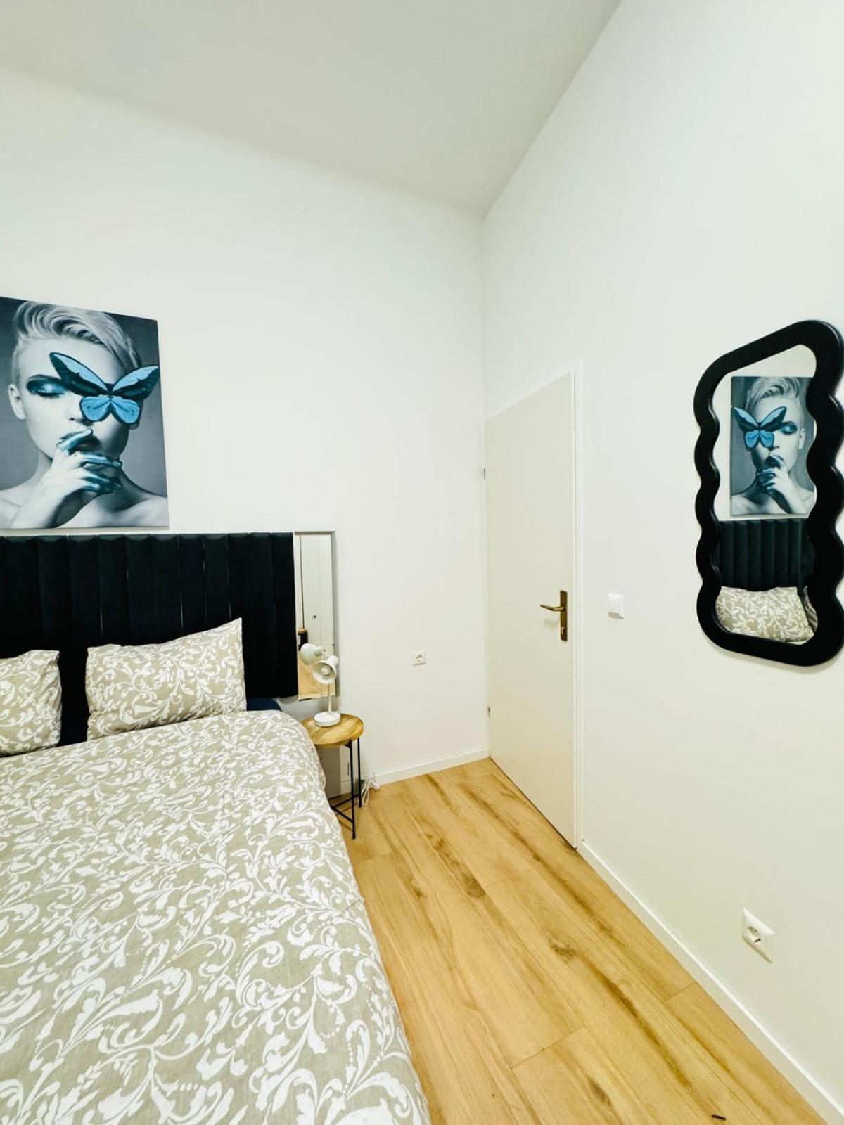 4br Shared With View Only 7- Min To Westbahnhof Apartment *
