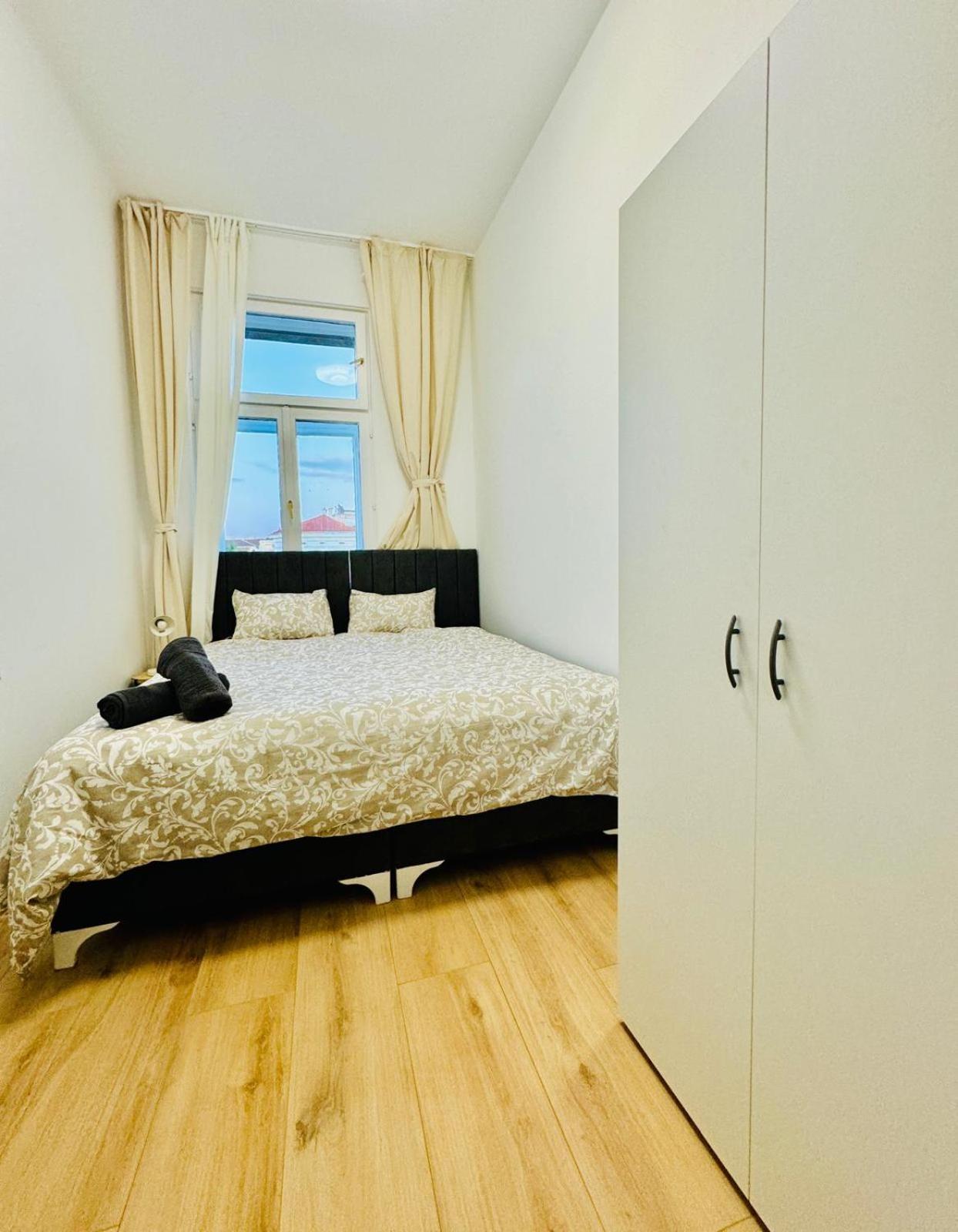 4br Shared With View Only 7- Min To Westbahnhof Apartment